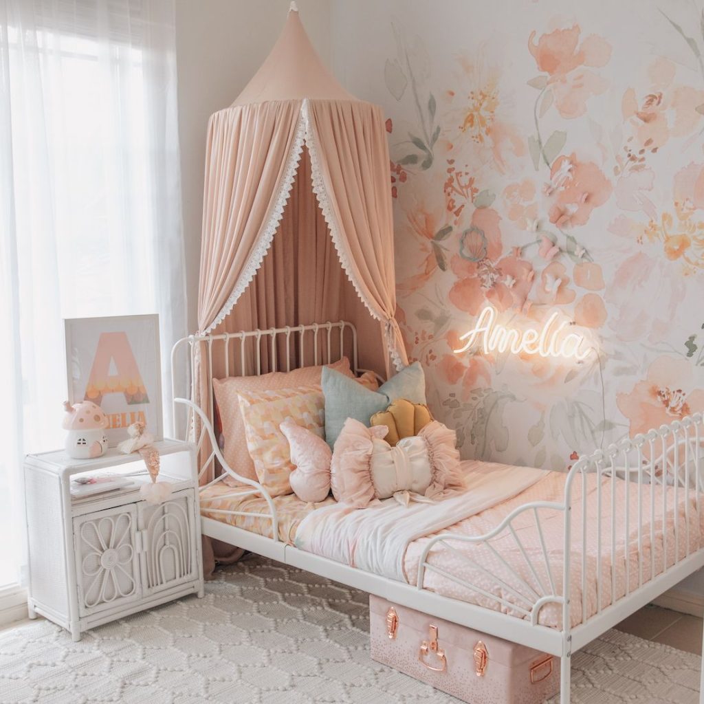 kids room ideas with wallpaper